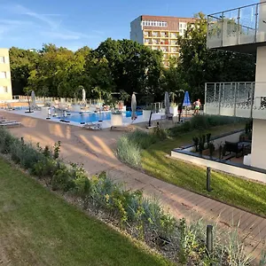 https://nadmorskie-tarasy-apartament-312.kolobrzeghotels.com